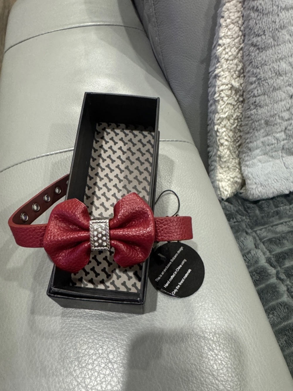 bp Burgundy Bow Dog Collar with Rhinestone Center